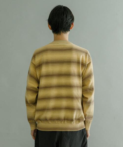 URBAN RESEARCH(アーバンリサーチ)の「マルチボーダークルーネックニット(ニット/セーター・メンズ・イエロー/グレー・MEDIUM/LARGE)」の6枚目の写真