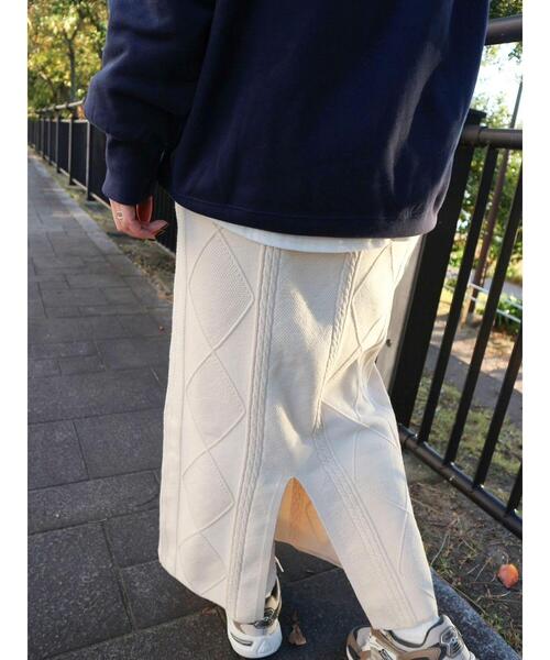 Green　Parks（グリーンパークス）の「ケーブルニットスカート（スカート・レディース・ベージュ/アイボリー/杢グレー・FREE）」の13枚目の写真