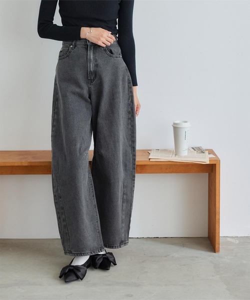 titivate(ティティベイト)の「カーブラインデニムパンツ(デニムパンツ・レディース・ブルー/ブラック/ライトブルー/インディゴブルー・M)」の5枚目の写真
