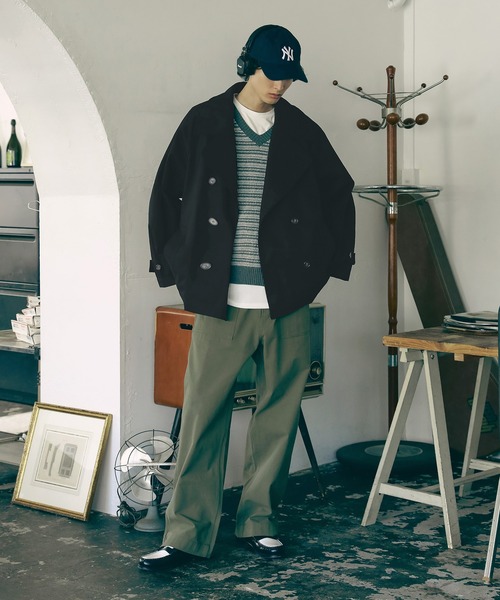 Bleme（ブレム）の「オーバーサイズ チンストラップ ショート トレンチコート（トレンチコート・メンズ・ブラック/ベージュ・M/L/XL/S）」の16枚目の写真