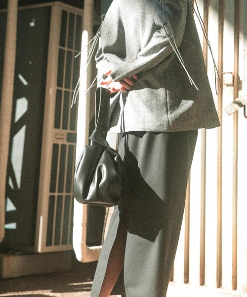 KBF（ケイビーエフ）の「ワンハンドルサークルBAG（ハンドバッグ・レディース・ブラック/シルバー/ブラック系その他・ONE）」の17枚目の写真