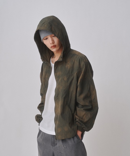 codegraphy（コードグラフィー）の「TECH NYLON TIEDYE HOOD WIND BRACKER JACKET（マウンテンパーカー・メンズ・カーキ/ネイビー・MEDIUM/LARGE）」の19枚目の写真