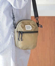 FREDRIK PACKERS(�t���h���b�N�p�b�J�[�Y)�́yFREDRIK PACKERS�zACTIVE SHOULDER(�V�����_�[�o�b�O)