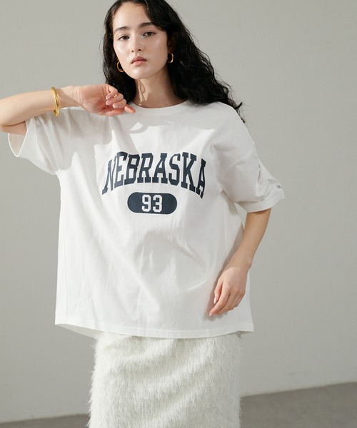 LARUTA(ラルータ)の「【LARUTA】バックスリットロゴT(Tシャツ/カットソー・レディース・ライトベージュ/チャコールグレー/オフホワイト/ネイビー・FREE)」の18枚目の写真
