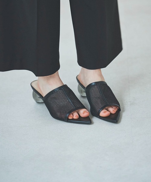 31 Sons de mode(トランテアン ソン ドゥ モード)の「ラメメッシュクリアヒールミュール(パンプス・レディース・ブラック/シルバー・S/M/L)」の1枚目の写真
