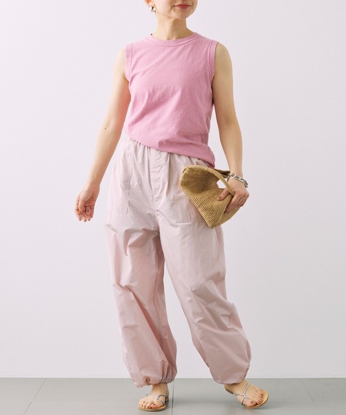 BABYLONE（バビロン）の「コットンリネンスラブノースリカットソー（タンクトップ・レディース・オフホワイト/ピンク/チャコール・フリー）」の13枚目の写真