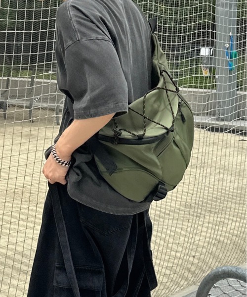 ADAMASTE（アダマスト）の「撥水ナイロンワンショルダーバッグ