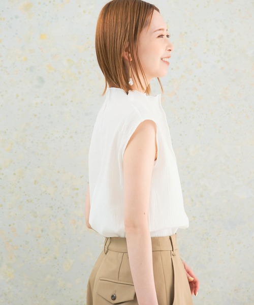 URBAN RESEARCH ROSSO WOMEN（アーバンリサーチ　ロッソ）の「ハイネック楊柳プルオーバー（Tシャツ/カットソー・レディース・グレー系その他/オフホワイト/ブラック・FREE）」の21枚目の写真