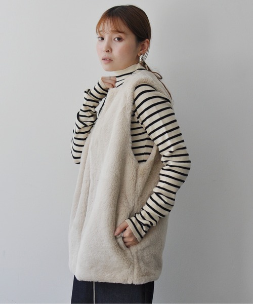 Meli rich（メリーリッチ）の「フェイクエコファーベスト（ベスト・レディース・モカ/アイボリー/ブラック/グレイッシュベージュ・MEDIUM）」の20枚目の写真