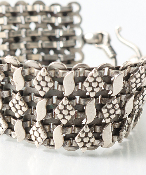 未使用‼︎ THARU SILVER タルーシルバー ブレスレット シルバー925 THARU SILVER(タルー シルバー) Triple Bracelet DIAMOND
