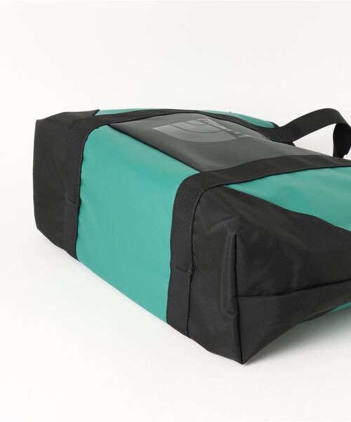 THE NORTH FACE(ザノースフェイス)の「【THE NORTH FACE/ザ ノースフェイス】BC STANDARD TOTE PLUS(トートバッグ・メンズ・ブラック/パープル/イエロー系その他/グリーン/ブルー系その他/ホワイト/カーキ/グリーン系その他/ブラック系その他/グレー/イエロー/ピンク・FREE)」の14枚目の写真