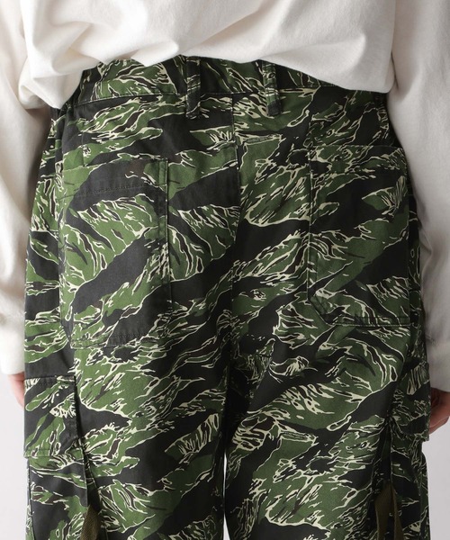 RAGEBLUE（レイジブルー）の「カモフラージュ柄ミリタリーカーゴ/パラシュートパンツ（カーゴパンツ・メンズ・グレー系その他/カーキ・MEDIUM/LARGE）」の7枚目の写真