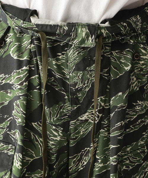 RAGEBLUE（レイジブルー）の「カモフラージュ柄ミリタリーカーゴ/パラシュートパンツ（カーゴパンツ・メンズ・グレー系その他/カーキ・MEDIUM/LARGE）」の5枚目の写真