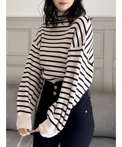 MIIA（ミーア）の「ボリュームスリーブニット（ニット/セーター・レディース・グレー/モカ/マルチ/オフホワイト/ブラック・FREE）」の7枚目の写真