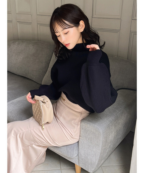 MIIA（ミーア）の「ボリュームスリーブニット（ニット/セーター・レディース・グレー/モカ/マルチ/オフホワイト/ブラック・FREE）」の16枚目の写真