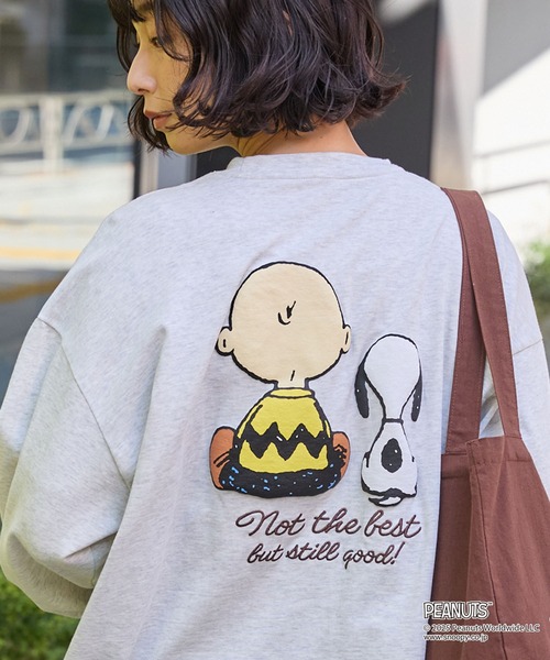 MONO-MART(モノマート)の「【PEANUTS / SNOOPY】別注 ピーナッツ スヌーピー ヴィンテージプリント オーバーサイズロンT(Tシャツ/カットソー・レディース・ブラック/ブラック系2/オフホワイト/スミクロ/ホワイト系2/ワイン/ホワイト系3/ブラック系3/オートミール/ネイビー/グレイッシュベージュ/ホワイト系4/ブラック系4/グレイッシュブルー/ライトピンク/グレー系/ブラック系5・M/L)」の11枚目の写真