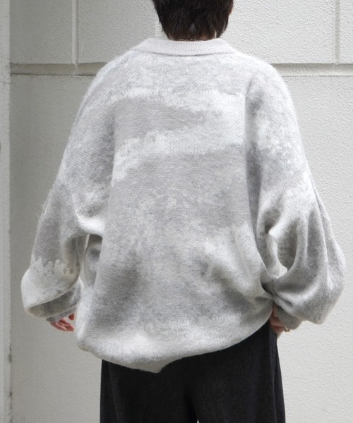 Confirm(コンファーム)の「モヘアライク ルーズシルエット グラデーション アブストラクト煙柄ジャガード シャギーニットカーディガン ユニセックス【Confirm】(カーディガン/ボレロ・メンズ・グリーン/ブラウン/ブラック/ミント/グレー・M/L)」の14枚目の写真