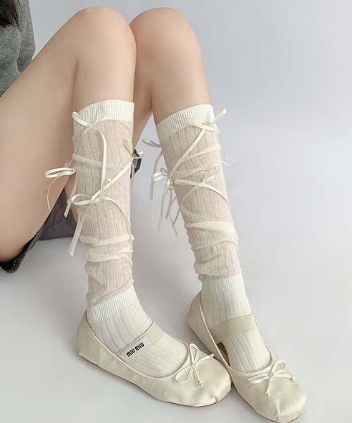 CALIFORNIA OUTFITTERS(カリフォルニア アウトフィッターズ)の「3-8E22 ガーリーリボン シアーハイソックス(ソックス/靴下・レディース・ブラック/ホワイト×ブラック/グレー/グレー系/ベージュ・ONESIZE)」の5枚目の写真