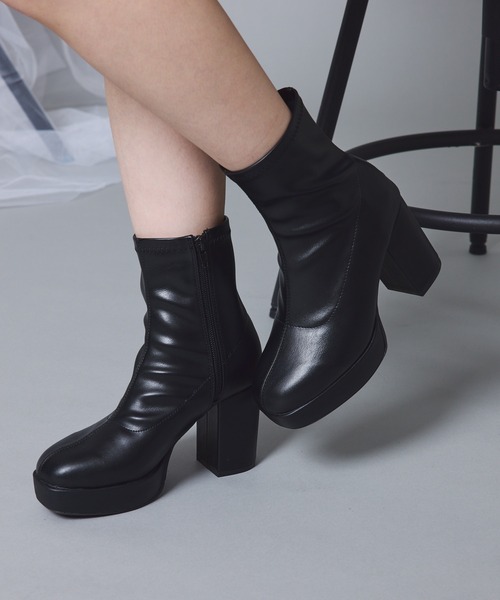 Mavie..7(メヴィセットゥ)の「【Mavie..7】ショートブーツ(ブーツ・レディース・ブラック系/ブラック・SMALL/MEDIUM/LARGE)」の7枚目の写真