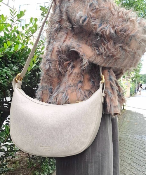 Scrap Book（スクラップブック）の「【CHRISTIAN VILLA】ムーンバッグ（ショルダーバッグ・レディース・グレー系その他/ホワイト・FREE）」の15枚目の写真