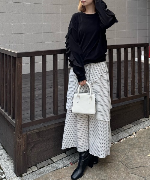 clear（クリア）の「袖フリルスウェットトップス [大人 カジュアル 着回し力抜群]≪再入荷≫（スウェット・レディース・ブルーグレー/ブラック/オフホワイト・F）」の8枚目の写真