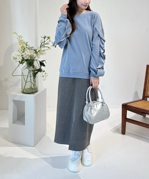 clear（クリア）の「袖フリルスウェットトップス [大人 カジュアル 着回し力抜群]≪再入荷≫（スウェット・レディース・ブルーグレー/ブラック/オフホワイト・F）」の9枚目の写真