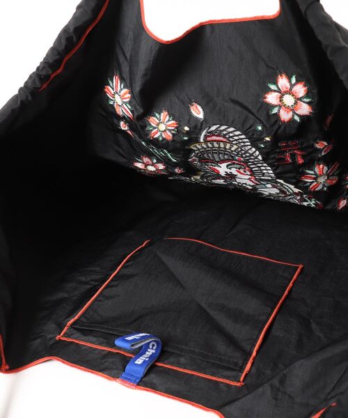 ottilie（オティーリエ）の「KARYU × Ball&Chain  コラボレーションBAG　Lサイズ　★（トートバッグ・レディース・ブラック/グレー・LARGE）」の8枚目の写真