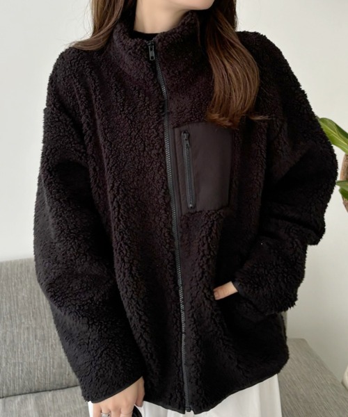 TREOVER(トレオーバー)の「ゆったりシルエットポケット付ボアショートジャケット(ブルゾン・レディース・モカ/ブラック/オフホワイト/カーキ・FREE)」の12枚目の写真