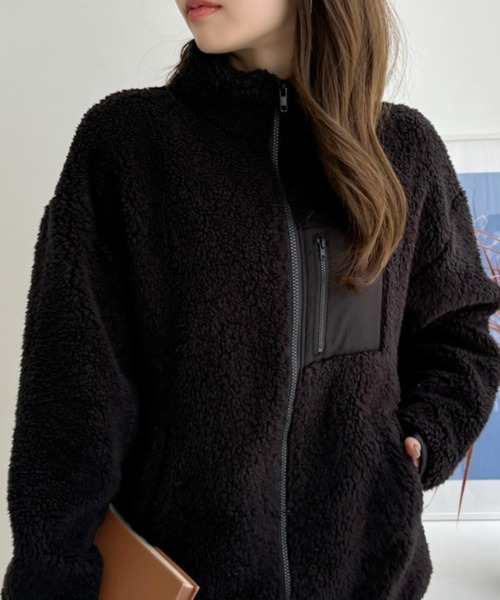 TREOVER(トレオーバー)の「ゆったりシルエットポケット付ボアショートジャケット(ブルゾン・レディース・モカ/ブラック/オフホワイト/カーキ・FREE)」の14枚目の写真
