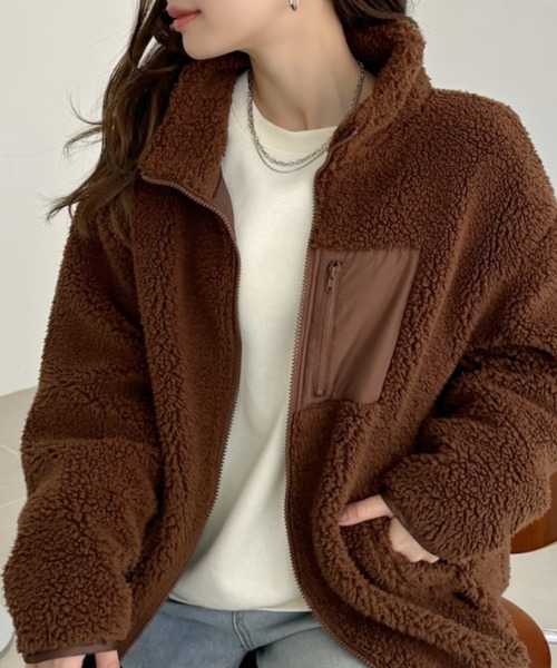 TREOVER(トレオーバー)の「ゆったりシルエットポケット付ボアショートジャケット(ブルゾン・レディース・モカ/ブラック/オフホワイト/カーキ・FREE)」の21枚目の写真
