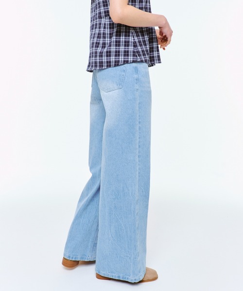 FEKETE（フェケテ）の「LOOSE WIDE DENIM / ワイドルーズデニム