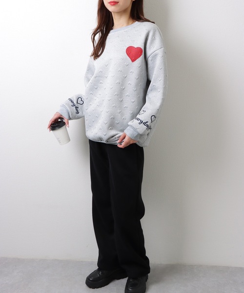 Lace Ladies(レースレディース)の「配色 ぽこぽこ ハート柄 長袖 プルオーバー(スウェット・レディース・アイボリー/ブラック/グレー・M/XL)」の4枚目の写真