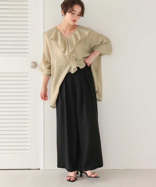 titivate（ティティベイト）の「フリルカラーオーバーブラウス（シャツ/ブラウス・レディース・ブラック/アイボリー/ライトベージュ/ブルー・M/S/L）」の10枚目の写真