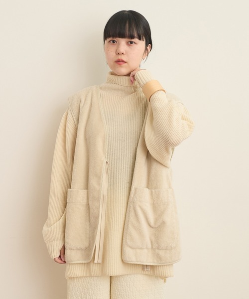 AMBIDEX（アンビデックス）の「片畦 ハイネックプルオーバー（ニット/セーター・レディース・ピンク/アイボリー/ネイビー/グリーン/レッド・FREE）」の16枚目の写真