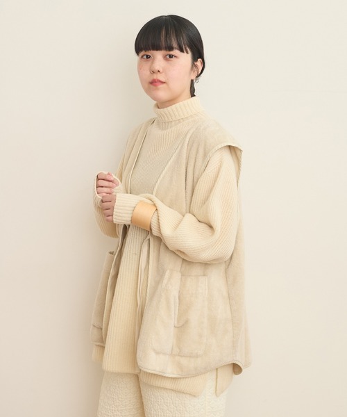 AMBIDEX（アンビデックス）の「片畦 ハイネックプルオーバー（ニット/セーター・レディース・ピンク/アイボリー/ネイビー/グリーン/レッド・FREE）」の17枚目の写真