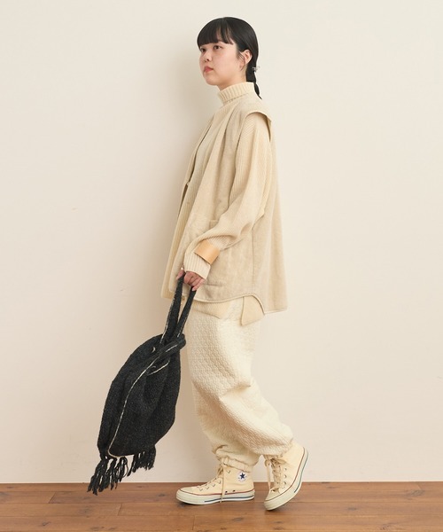 AMBIDEX（アンビデックス）の「片畦 ハイネックプルオーバー（ニット/セーター・レディース・ピンク/アイボリー/ネイビー/グリーン/レッド・FREE）」の21枚目の写真