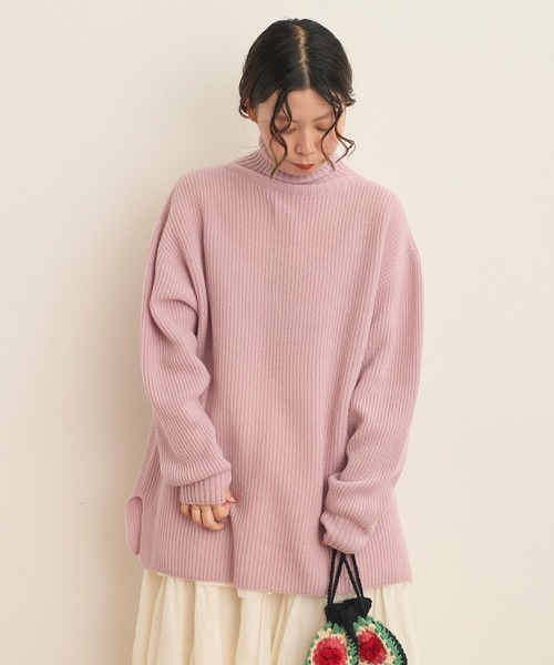 AMBIDEX（アンビデックス）の「片畦 ハイネックプルオーバー（ニット/セーター・レディース・ピンク/アイボリー/ネイビー/グリーン/レッド・FREE）」の6枚目の写真