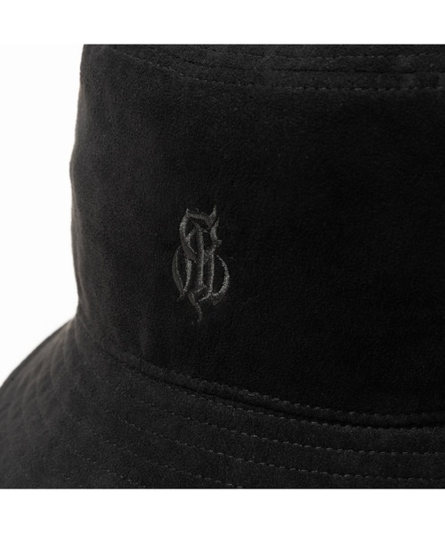 CALEE（キャリー）の「FAUX SUEDE BUCKET HAT（ハット・メンズ・アッシュブラウン/ブラック・MEDIUM/LARGE）」の6枚目の写真