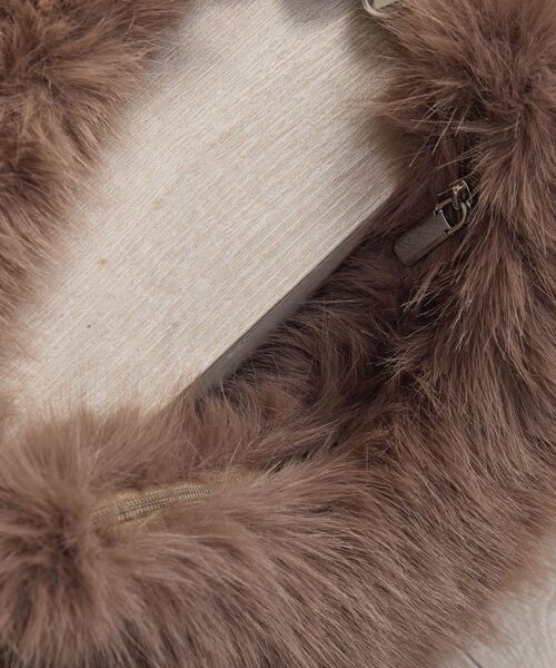 ems excite（エムズエキサイト）の「ファーバッグ（ショルダーバッグ・レディース・オフホワイト/ベージュ/ブラウン・ONE SIZE）」の21枚目の写真