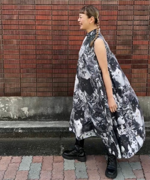 mmts unoa 猫 ワンピース 新作 黒 新品未使用 完売品 Sサイズ mmts ワンピース ギャラクシー猫星座 : ZOZOTOWN Yahoo!店 - 通販