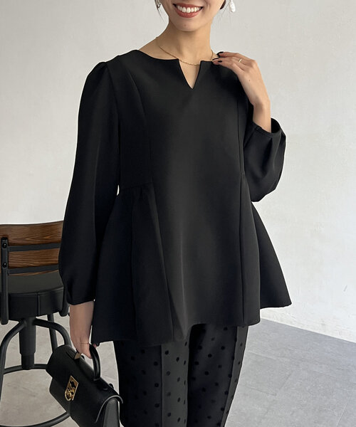 Chez toi（シェトワ）の「【セレモニー対応可】ペプラムブラウス（シャツ/ブラウス・レディース・ブラック/ネイビー/オフホワイト・FREE）」の21枚目の写真