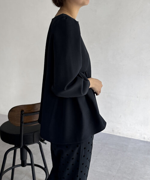 Chez toi（シェトワ）の「【セレモニー対応可】ペプラムブラウス（シャツ/ブラウス・レディース・ブラック/ネイビー/オフホワイト・FREE）」の11枚目の写真