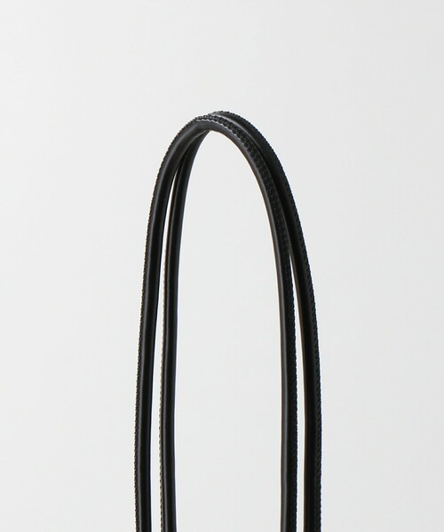 green label relaxing（グリーンレーベルリラクシング）の「2WAY ソフトエナメル 巾着バッグ（ショルダーバッグ・レディース・グレー/コバルトブルー/ブラック・FREE）」の14枚目の写真