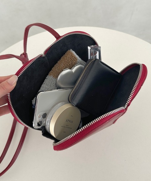 ハートのドール用ショルダー　メルカリショップス セール】【ショルダー調整可能】ハート型PUショルダーバッグ