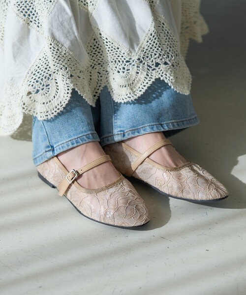 FREAK'S STORE(フリークスストア)の「ROVERETO/ロベレート シアーレース メリージェーン フラットシューズ(その他シューズ・レディース・ブラック/ベージュ・36/37/38)」の4枚目の写真