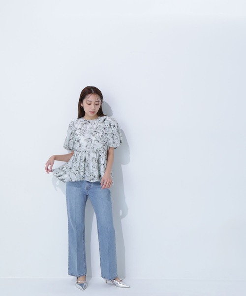 NATURAL BEAUTY BASIC（ナチュラルビューティーベーシック）の「◇【美人百花掲載】センタープレスストレートデニムパンツ（デニムパンツ・レディース・ブルー系その他2/ブルー・SMALL/MEDIUM/P/S）」の10枚目の写真