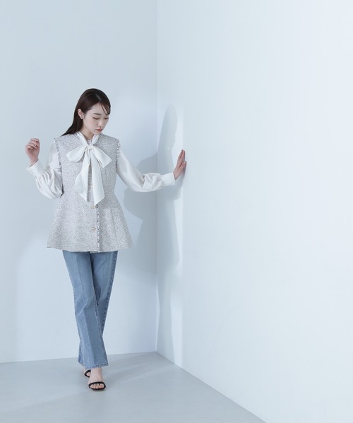 NATURAL BEAUTY BASIC（ナチュラルビューティーベーシック）の「◇【美人百花掲載】センタープレスストレートデニムパンツ（デニムパンツ・レディース・ブルー系その他2/ブルー・SMALL/MEDIUM/P/S）」の3枚目の写真