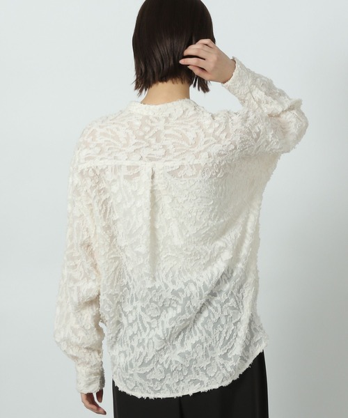 LAKOLE（ラコレ）の「【入卒式／オケージョンにも】バンドカラージャガードシャツ長袖 / 290717（シャツ/ブラウス・レディース・ブラック/アイボリー/ピンクベージュ・FREE）」の6枚目の写真