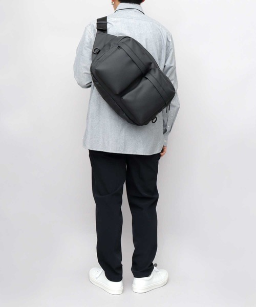 RESISTANT レジスタント　メッセンジャー　ショルダーバッグ❗　ターポリン RESISTANT レジスタント メッセンジャー ショルダーバッグ