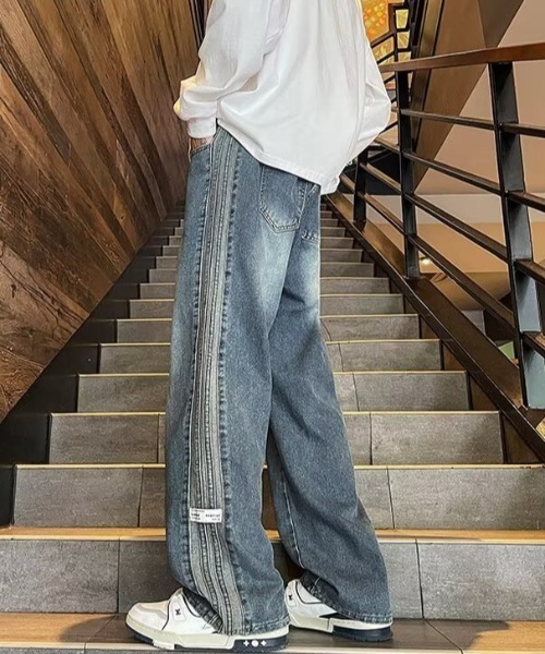 link lot(リンクロット)の「サイドライン ワンポイントヴィンテージ加工ワイドデニム(デニムパンツ・メンズ・ブラック/ブルー・L/M)」の10枚目の写真